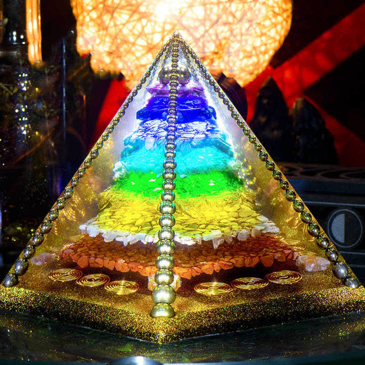 Bobine de cuivre d'énergie des chakras Olivenorma Pyramide orgone