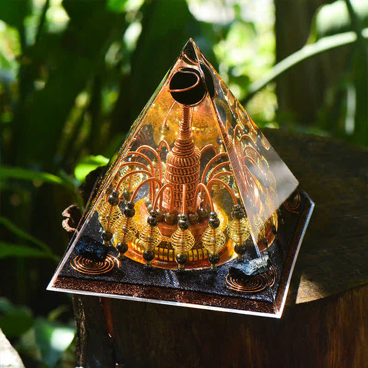 Pyramide d'orgone en cristal noir Olivenorma « Seigneur de la nuit noire dorée »