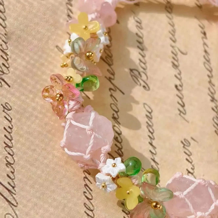 Bracelet tressé à fleurs en quartz rose fabriqué à la main par Olivenorma