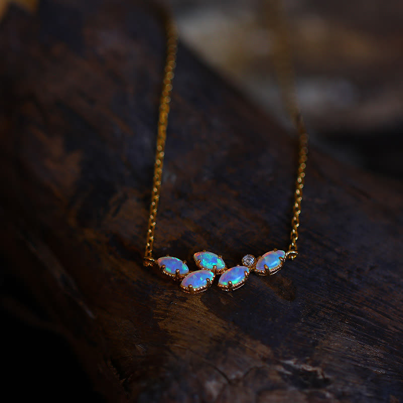 Collier pendentif feuille d'opale bleue Olivenorma