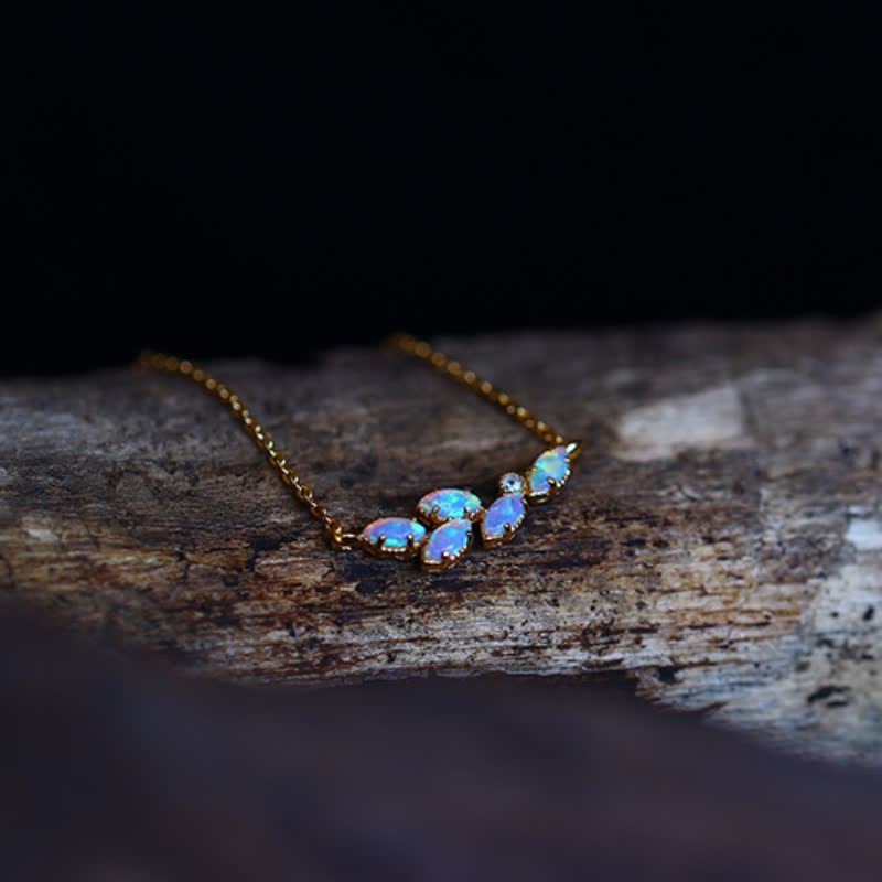 Collier pendentif feuille d'opale bleue Olivenorma