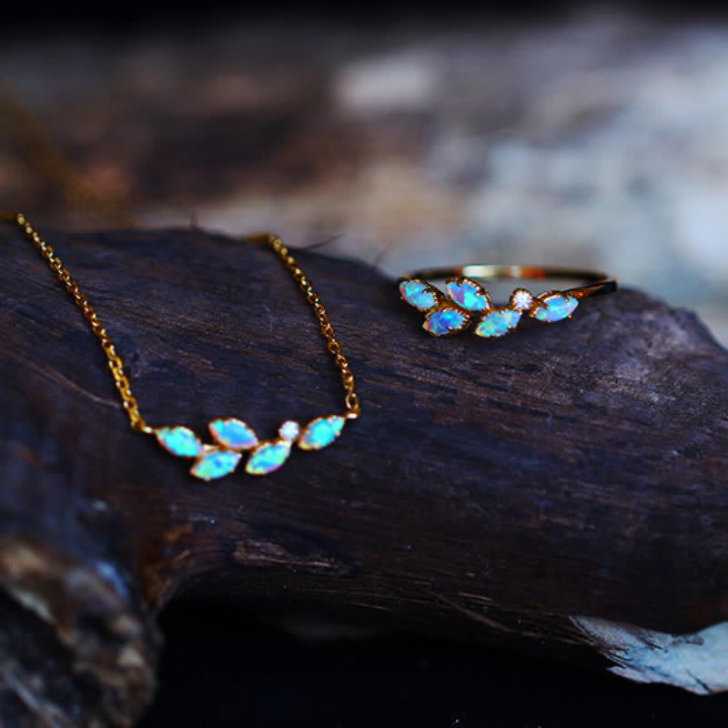 Collier pendentif feuille d'opale bleue Olivenorma