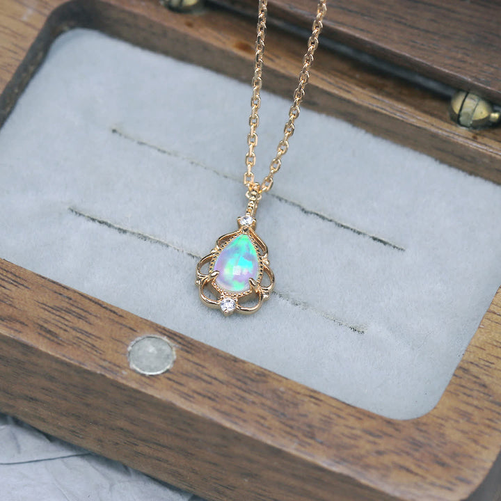 Collier en argent sterling avec opale naturelle de style vintage Olivenorma