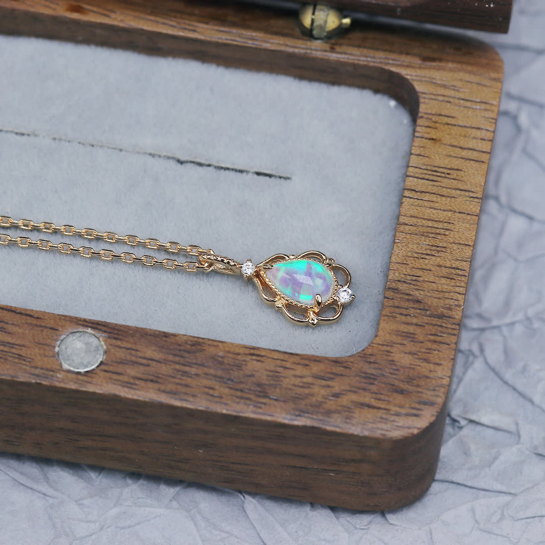 Collier en argent sterling avec opale naturelle de style vintage Olivenorma