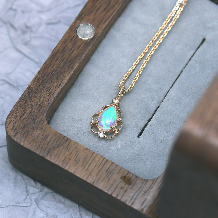 Collier en argent sterling avec opale naturelle de style vintage Olivenorma