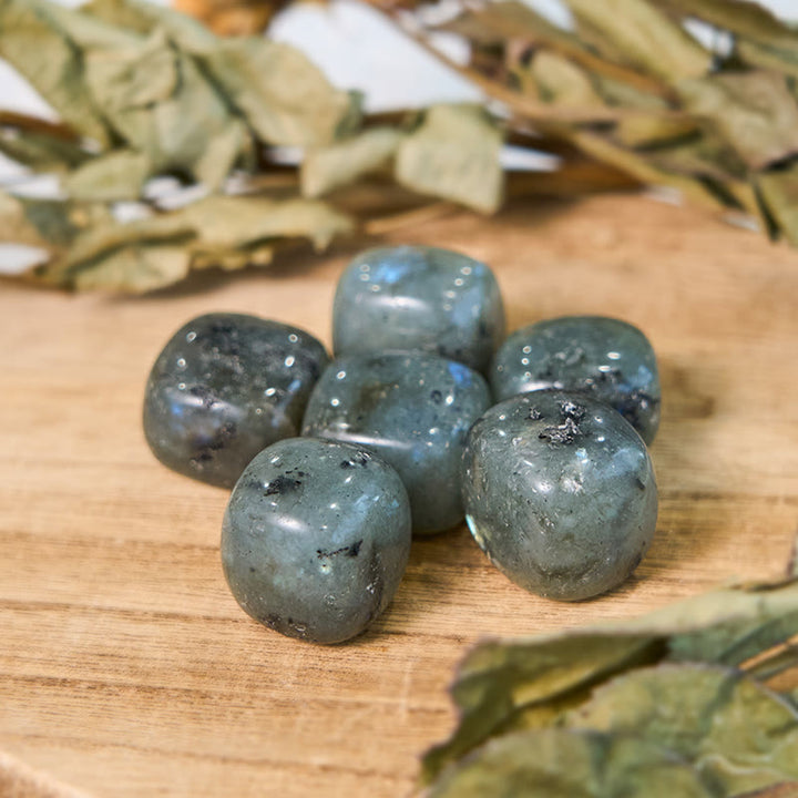 Pierre roulée en labradorite polie naturelle Olivenorma