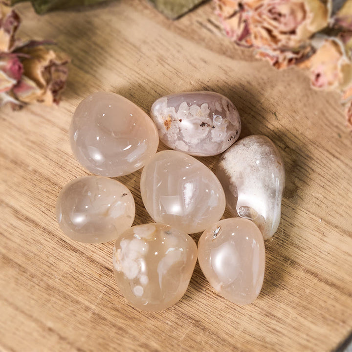 Pierre roulée en agate de cerisier irrégulière naturelle Olivenorma