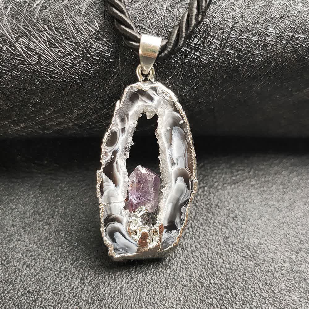 Collier avec pendentif en cristal d'agate blanche et améthyste Olivenorma