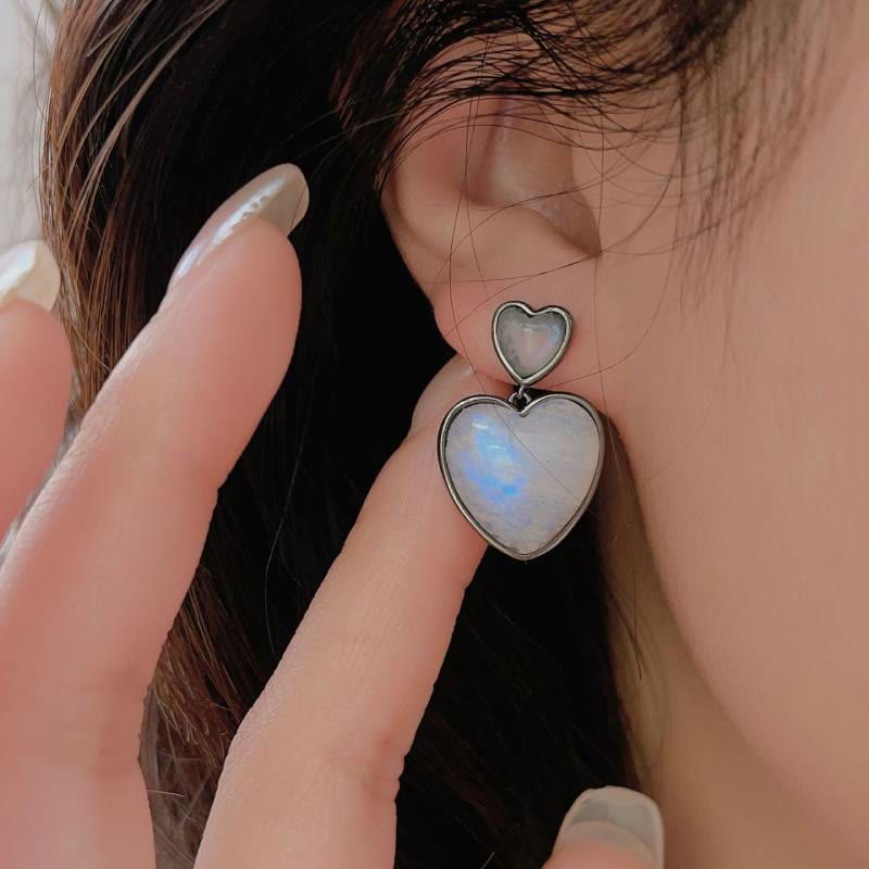 Boucles d'oreilles pendantes en forme de cœur avec pierre de lune Olivenorma
