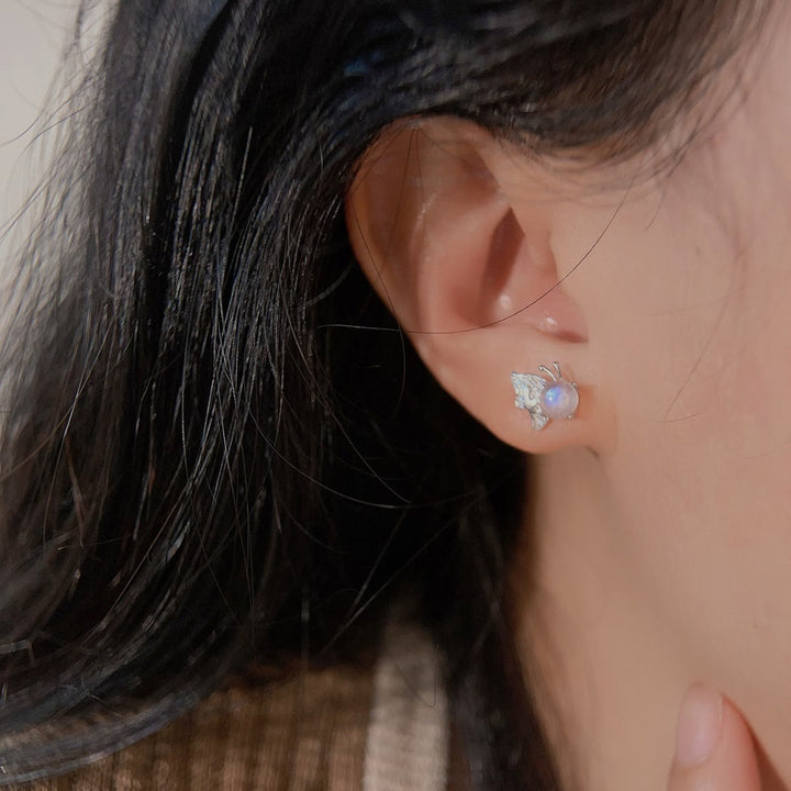 Boucles d'oreilles à tige en forme de papillon avec pierre de lune naturelle Olivenorma