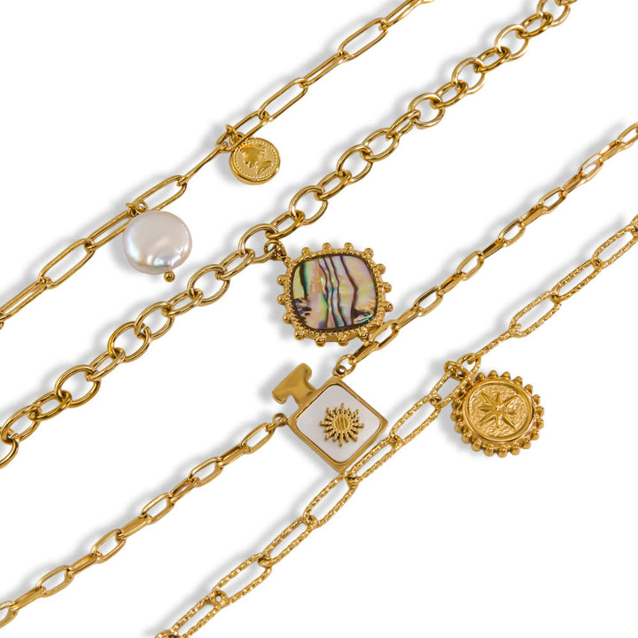 Collier avec pendentif en nacre naturelle de perles d'eau douce Olivenorma