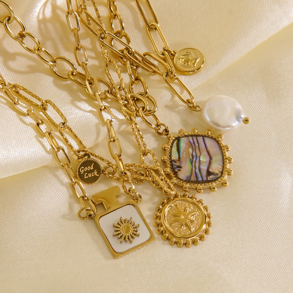 Collier avec pendentif en nacre naturelle de perles d'eau douce Olivenorma