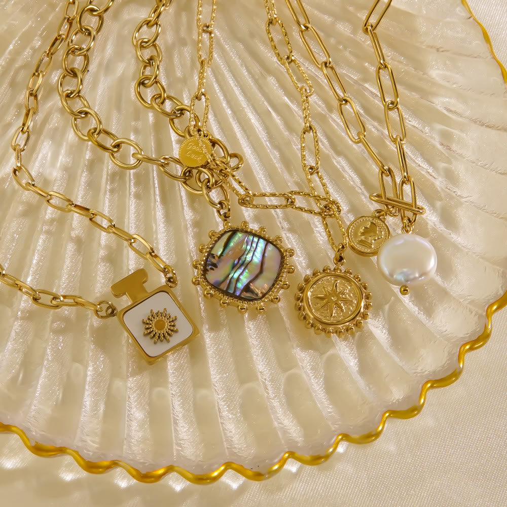 Collier avec pendentif en nacre naturelle de perles d'eau douce Olivenorma