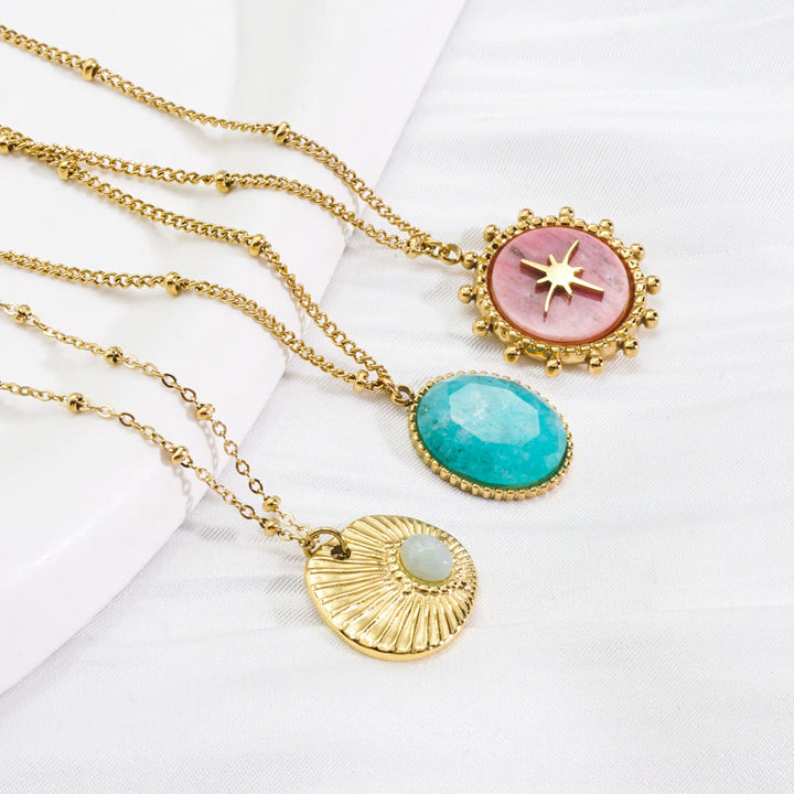 Collier avec pendentif étoile à huit branches en pierre naturelle Olivenorma