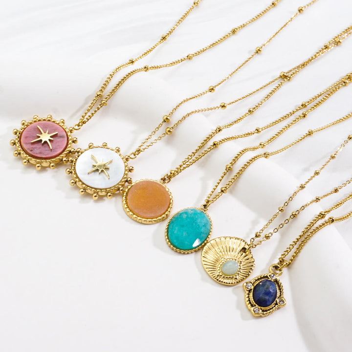 Collier avec pendentif étoile à huit branches en pierre naturelle Olivenorma