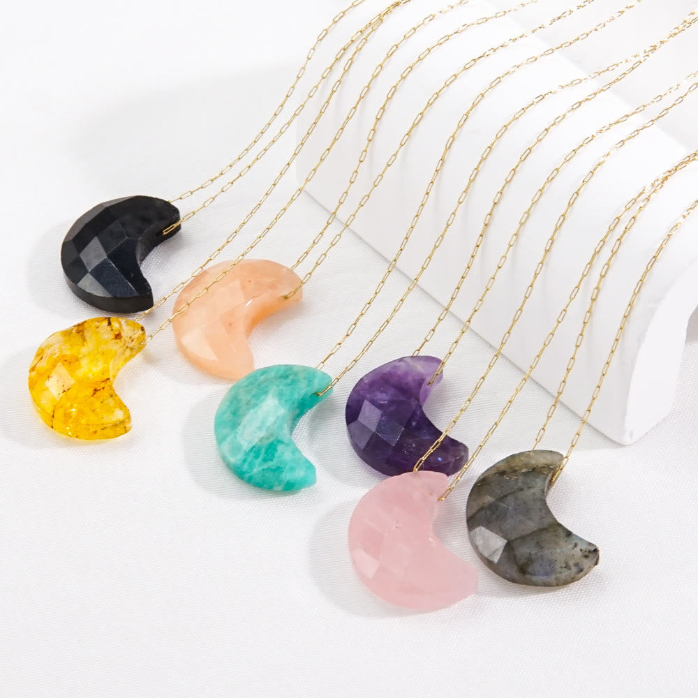 Collier pendentif en forme de lune taillée en cristal naturel Olivenorma