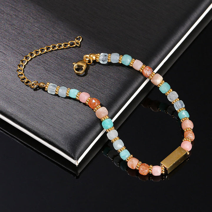 Bracelet en perles de pierres précieuses naturelles à taille cubique Olivenorma