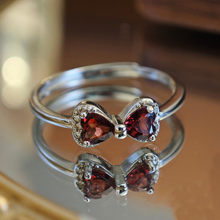Bague en argent sterling avec nœud en grenat naturel Olivenorma