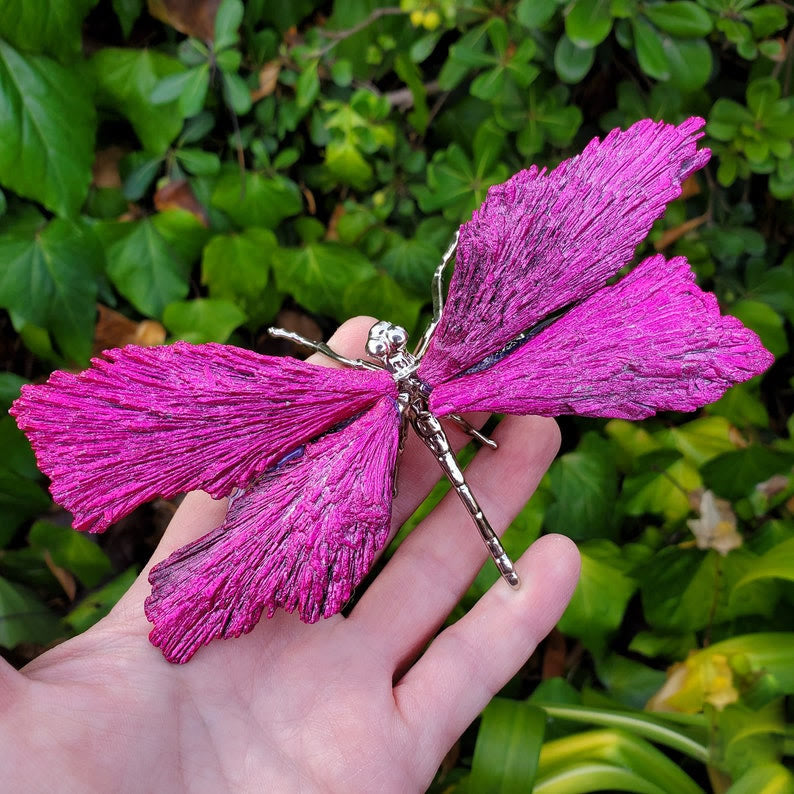 Décoration en pierre précieuse de libellule en tourmaline rose rouge électroplaquée Olivenorma