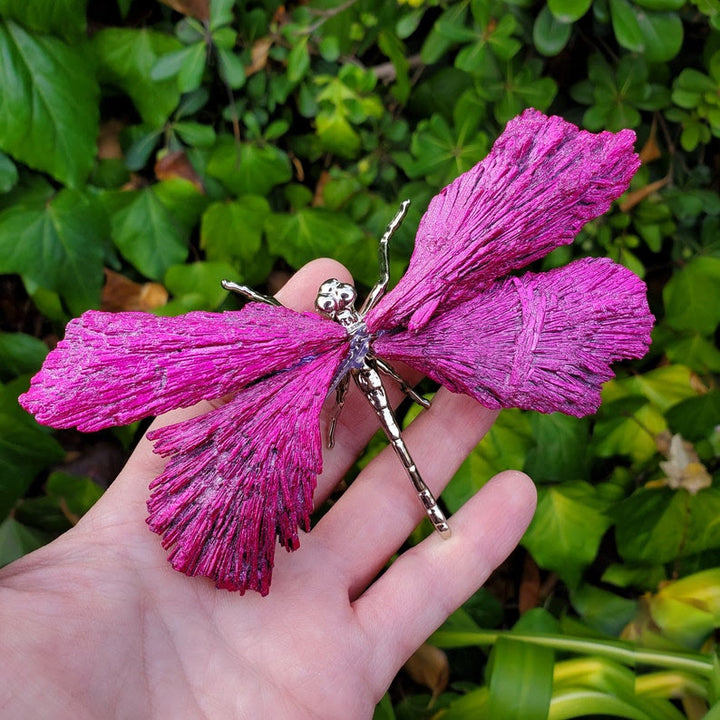 Décoration en pierre précieuse de libellule en tourmaline rose rouge électroplaquée Olivenorma