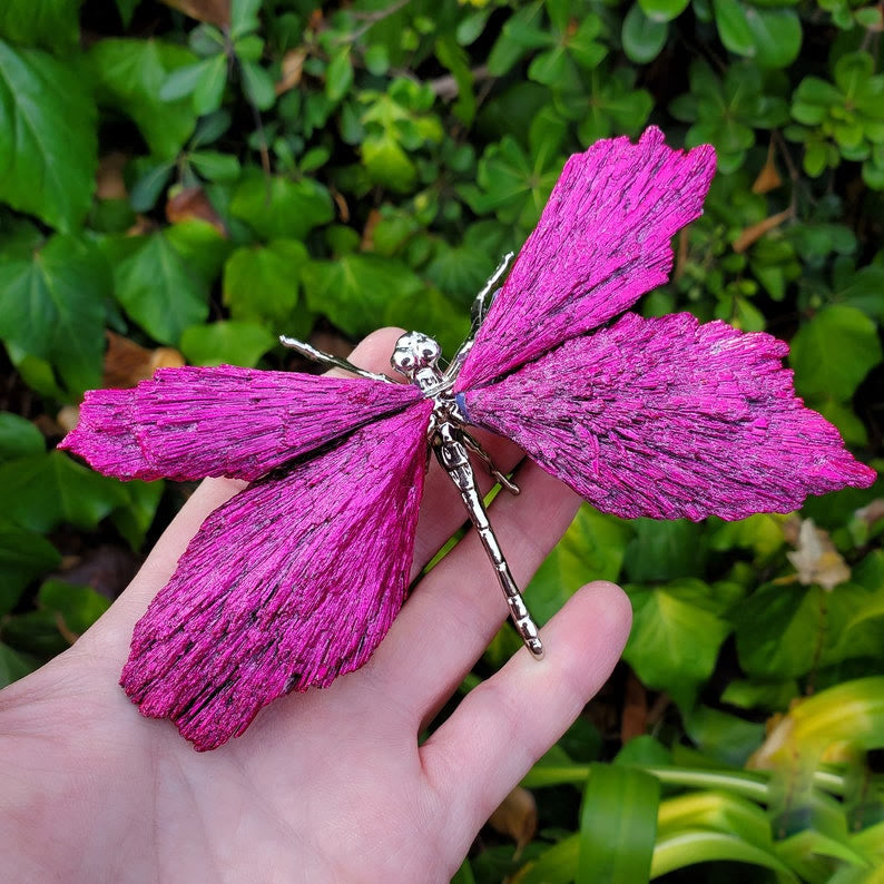 Décoration en pierre précieuse de libellule en tourmaline rose rouge électroplaquée Olivenorma