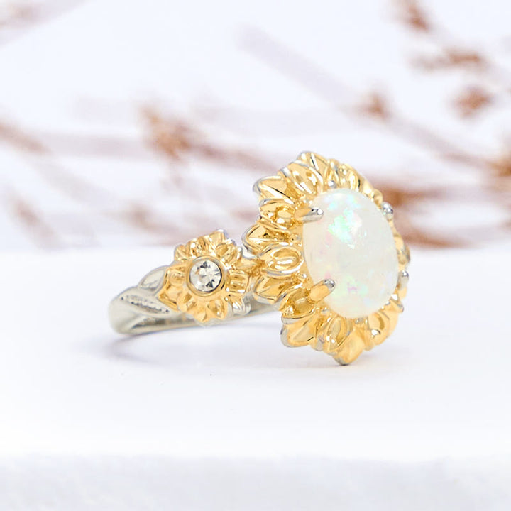 Bague en forme de tournesol avec opale taille ovale Olivenorma