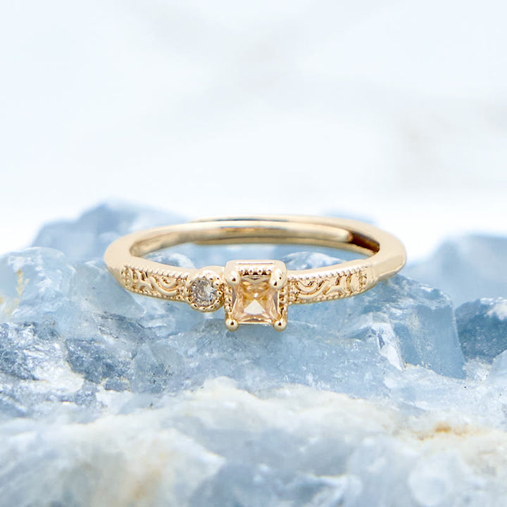 Bague simple Olivenorma en zircon blanc et citrine à coupe carrée