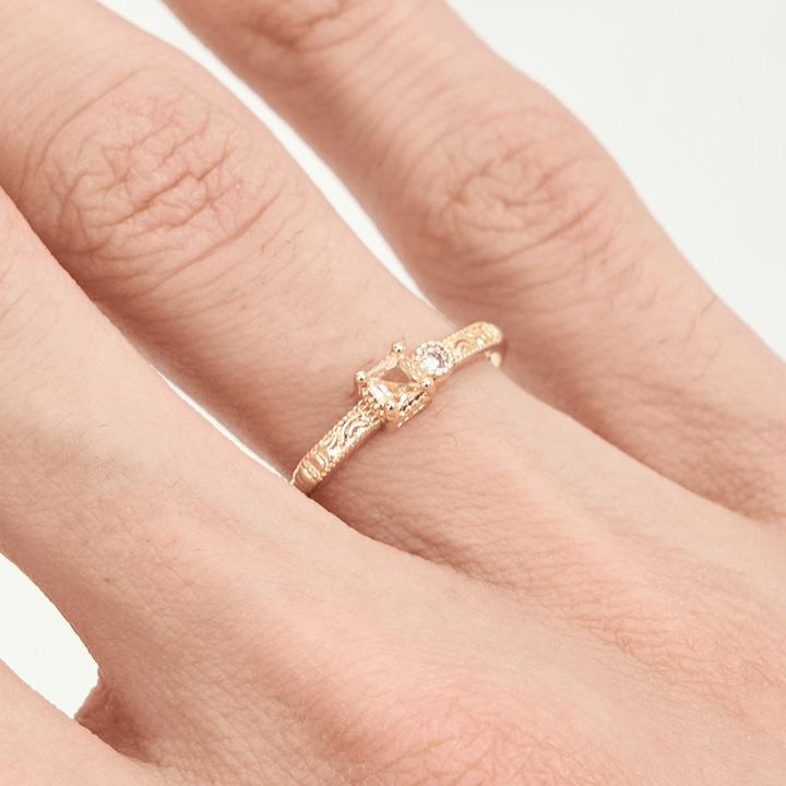 Bague simple Olivenorma en zircon blanc et citrine à coupe carrée