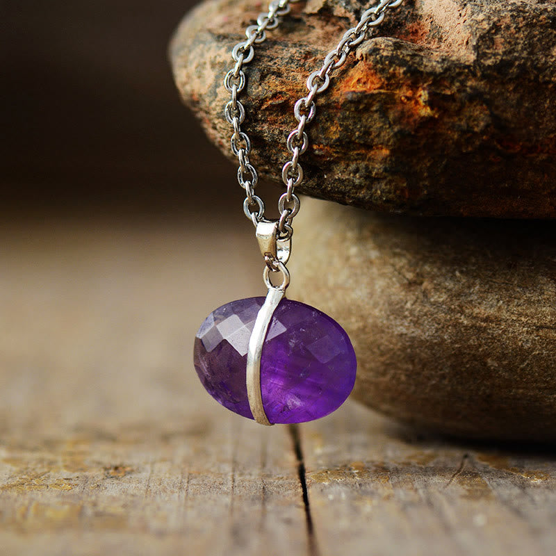 Collier avec pendentif en pierre naturelle ovale Olivenorma