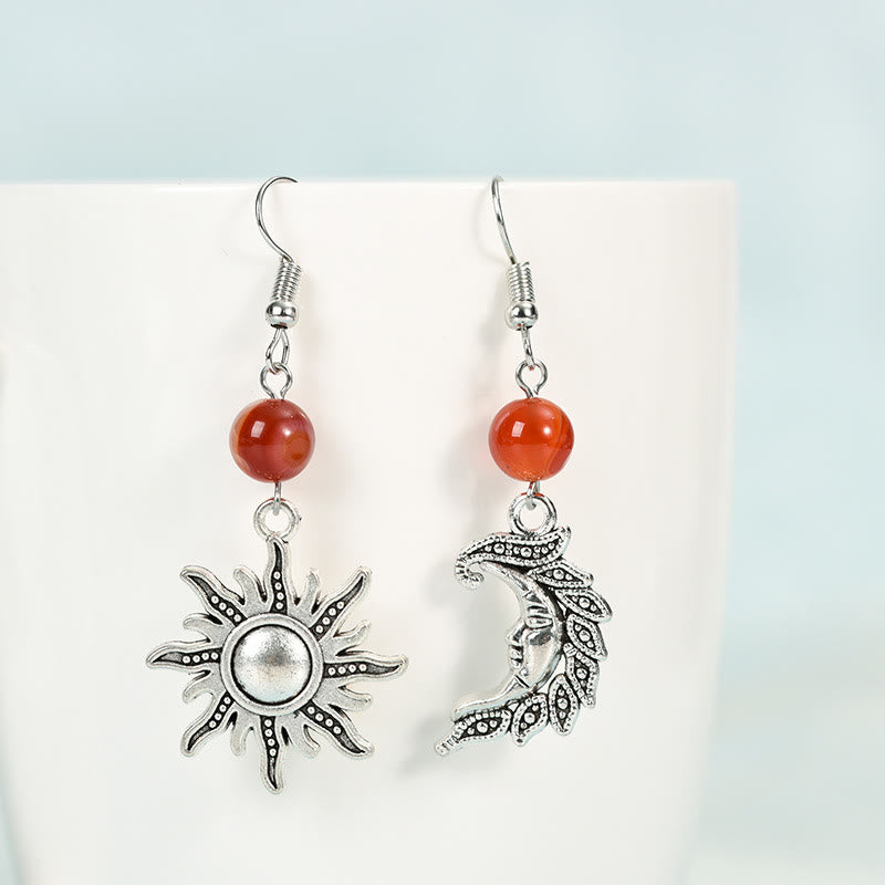 Boucles d'oreilles pendantes irrégulières en pierre naturelle Olivenorma en forme de soleil et de lune