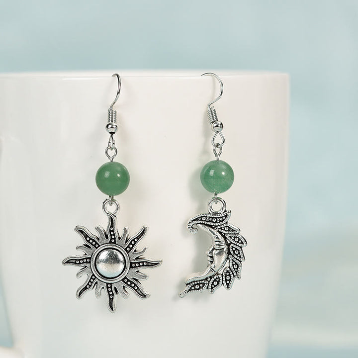Boucles d'oreilles pendantes irrégulières en pierre naturelle Olivenorma en forme de soleil et de lune