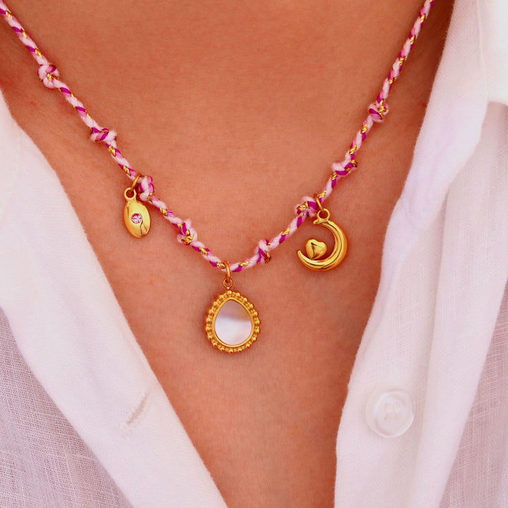 Collier pendentif en pierre naturelle tressée colorée Olivenorma