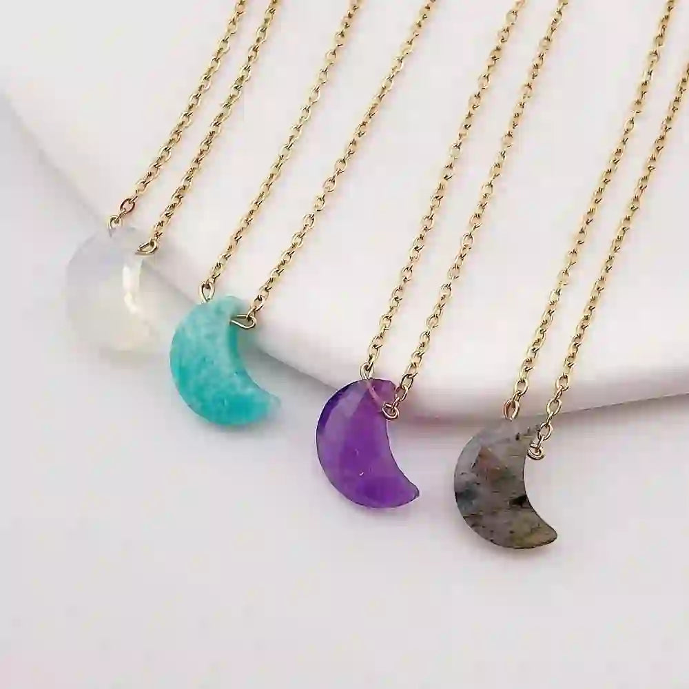 Collier Olivenorma en acier inoxydable avec cristal naturel taillé en lune