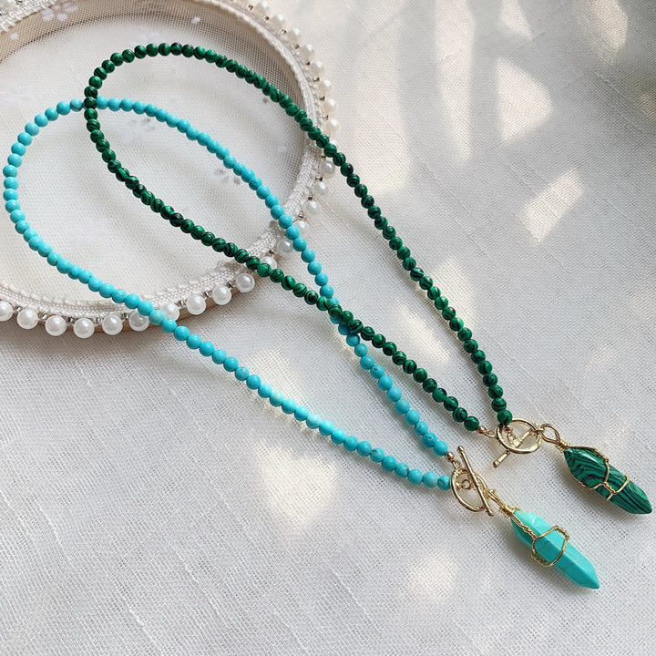 Collier de perles en pierre naturelle avec pendentif colonne hexagonale Olivenorma