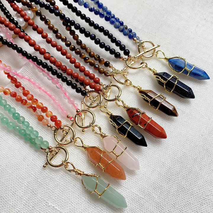 Collier de perles en pierre naturelle avec pendentif colonne hexagonale Olivenorma