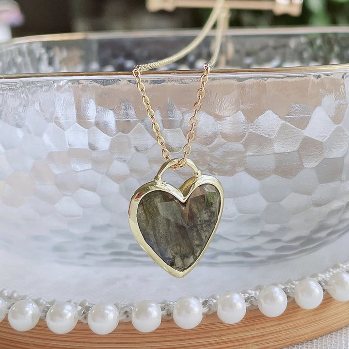 Collier pendentif en acier inoxydable avec cristal taillé en forme de cœur Olivenorma