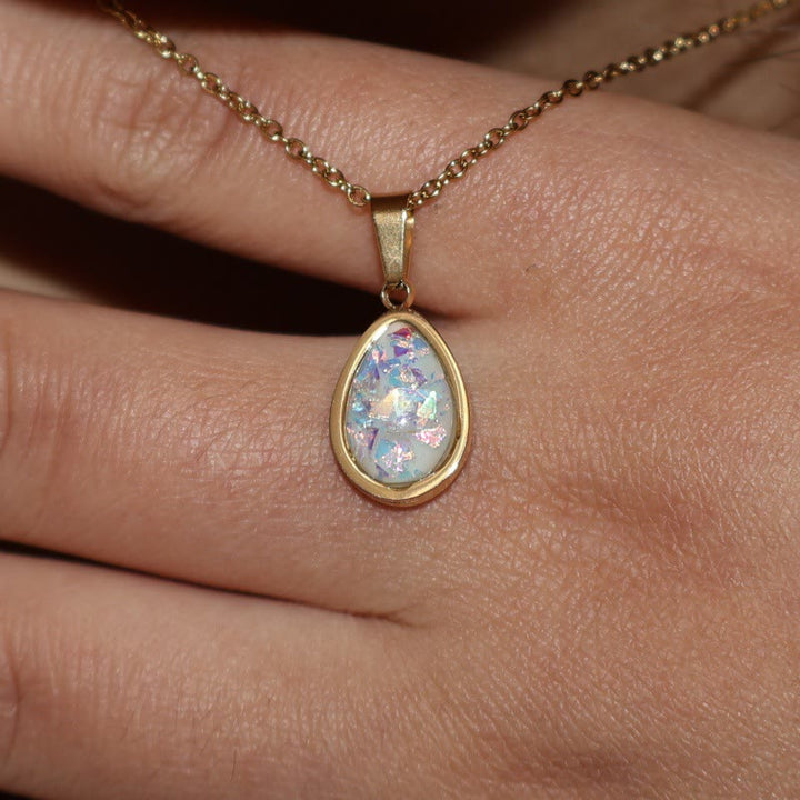 Collier pendentif goutte d'eau en opale naturelle française Olivenorma