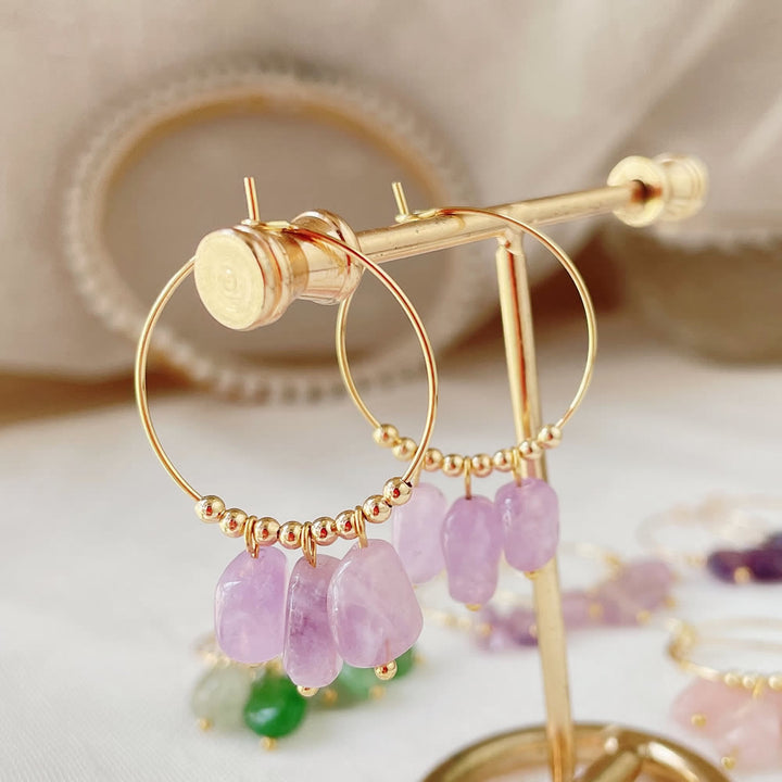 Boucles d'oreilles pendantes en acier titane et cristal concassé naturel Olivenorma