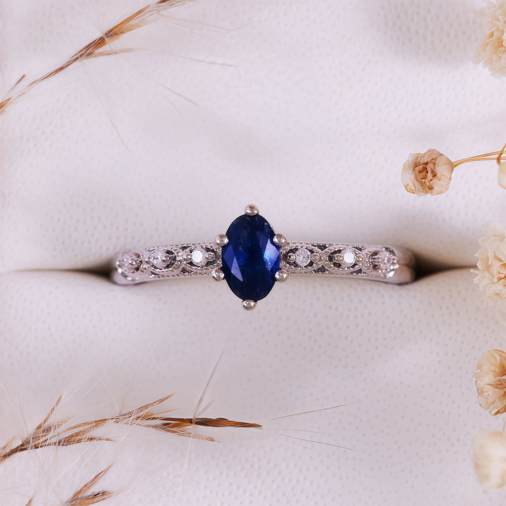 Bague rétro exquise en saphir taille ovale Olivenorma