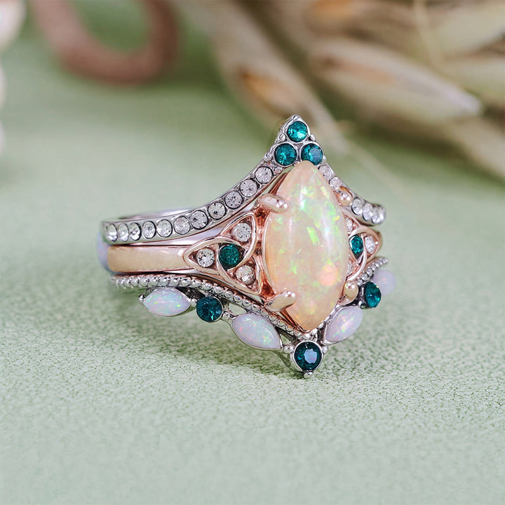 Ensemble de trois bagues vintage Olivenorma en opale et émeraude milgrain marquise