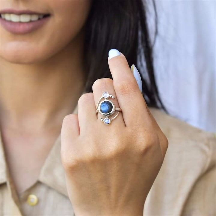 Bague en alliage avec labradorite naturelle et motif satellite Olivenorma