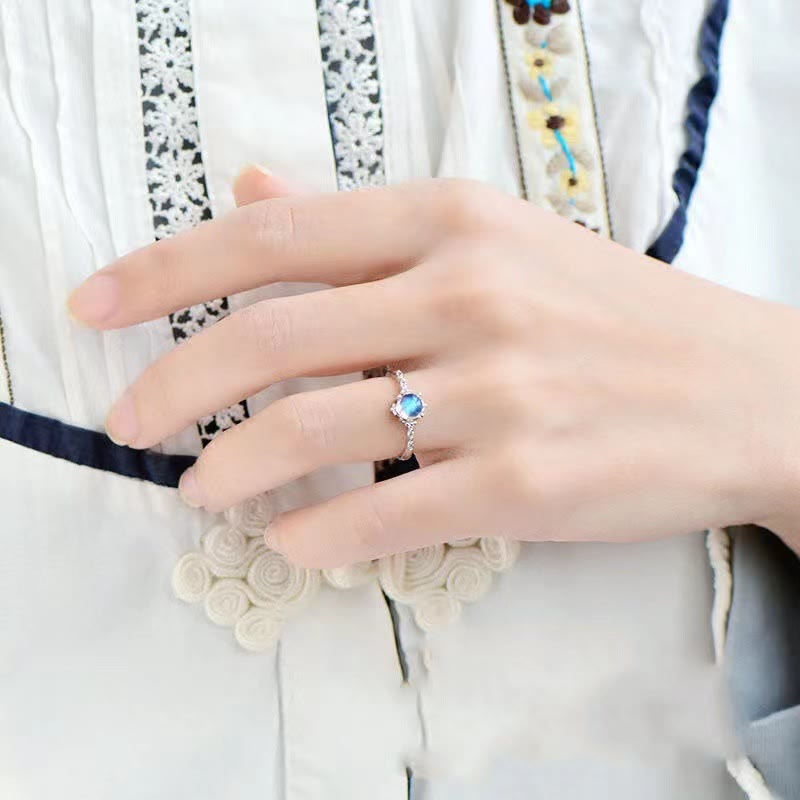 Bague vintage exquise en pierre de lune bleue Olivenorma