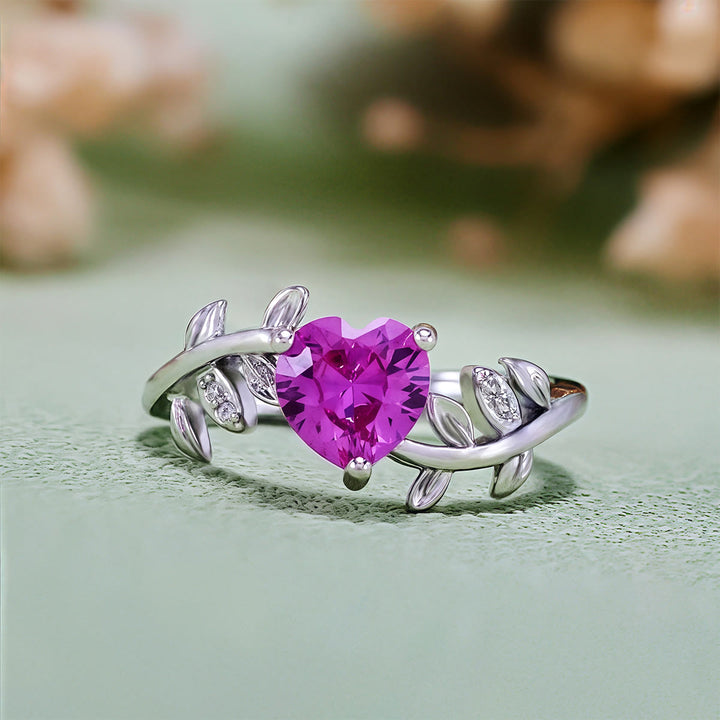 Bague feuille torsadée en corindon rouge taille cœur Olivenorma