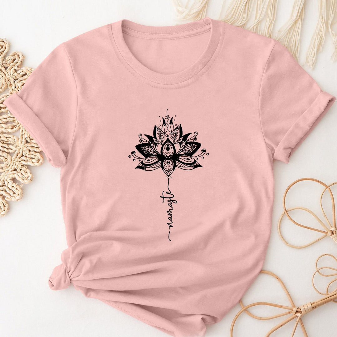 T-shirt ras du cou à manches courtes et imprimé lotus et lettres Olivenorma