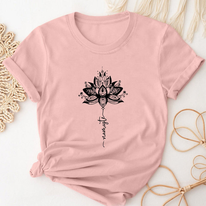 T-shirt ras du cou à manches courtes et imprimé lotus et lettres Olivenorma