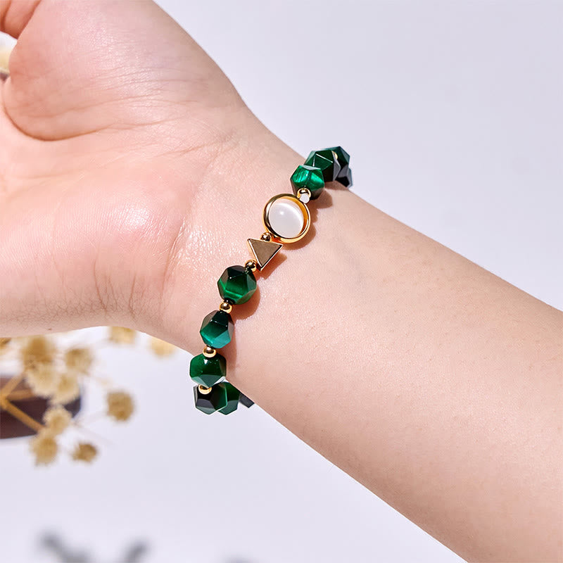 Bracelet en perles d'œil de tigre vert à facettes Olivenorma