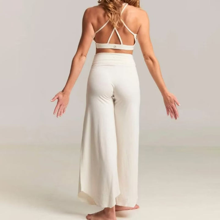 Pantalon de yoga court évasé taille haute Olivenorma - image 13