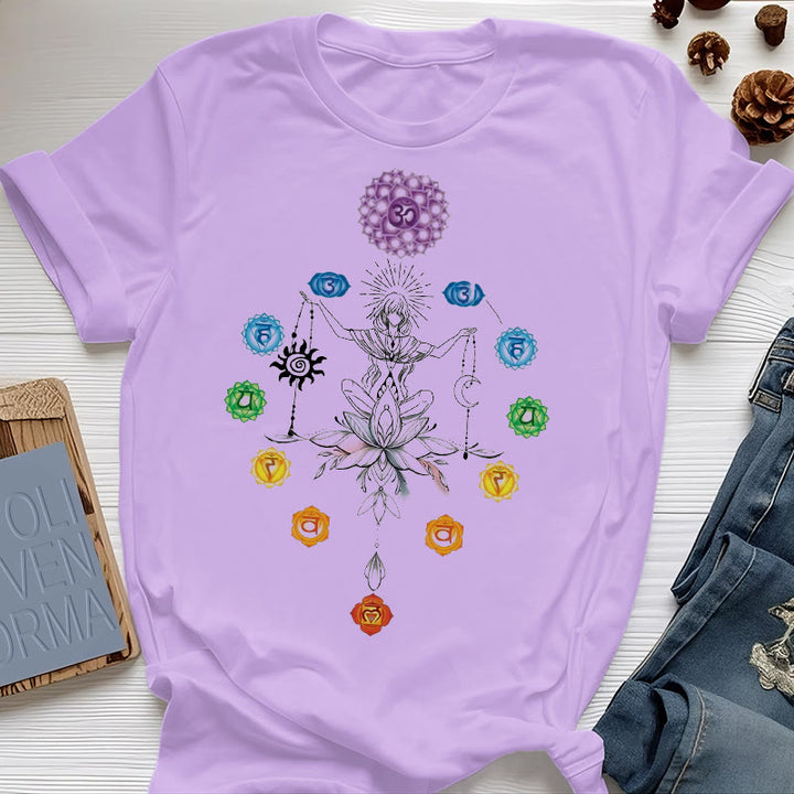 T-shirt Olivenorma avec énergie des chakras enracinés - Violet - 2XL - image 18