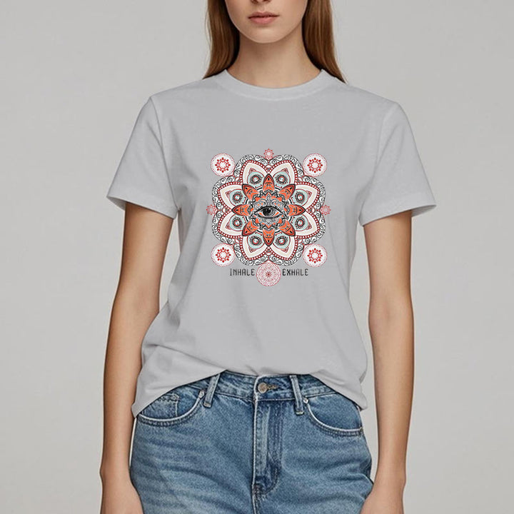T-shirt Olivenorma avec slogan « Méditation contre le mauvais œil »