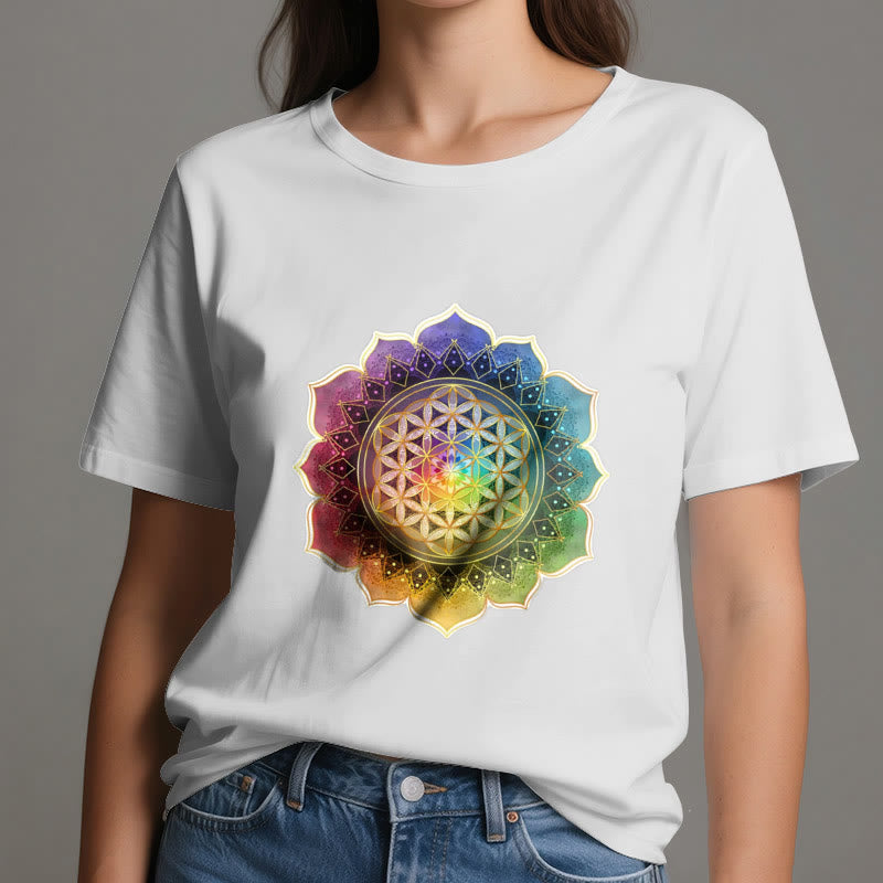 T-shirt en coton Olivenorma avec médaille des 7 chakras et fleur de vie - image 1